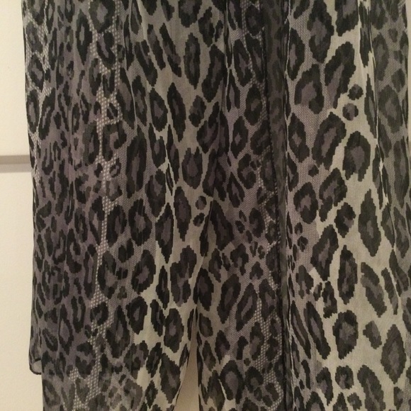 Sheer Black & Gray Leopard Scarf - Picture 3 of 3